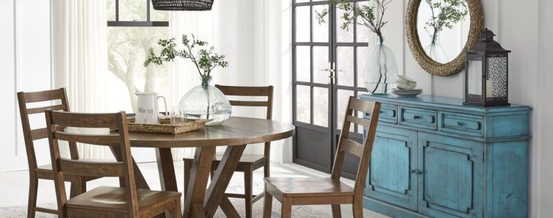 D857 Wilder Heritage Pine Round Dining