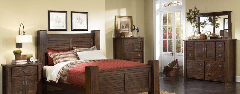 P611 Trestlewood Mesquite Pine Bedroom