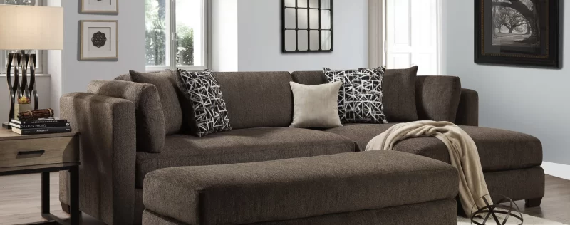 Raelinn Clove Sectional